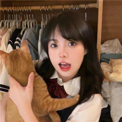 在澳门念书的女儿回村了